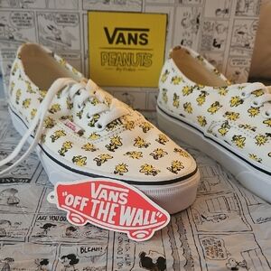 Vans Peanuts Woodstock Print Sneakers